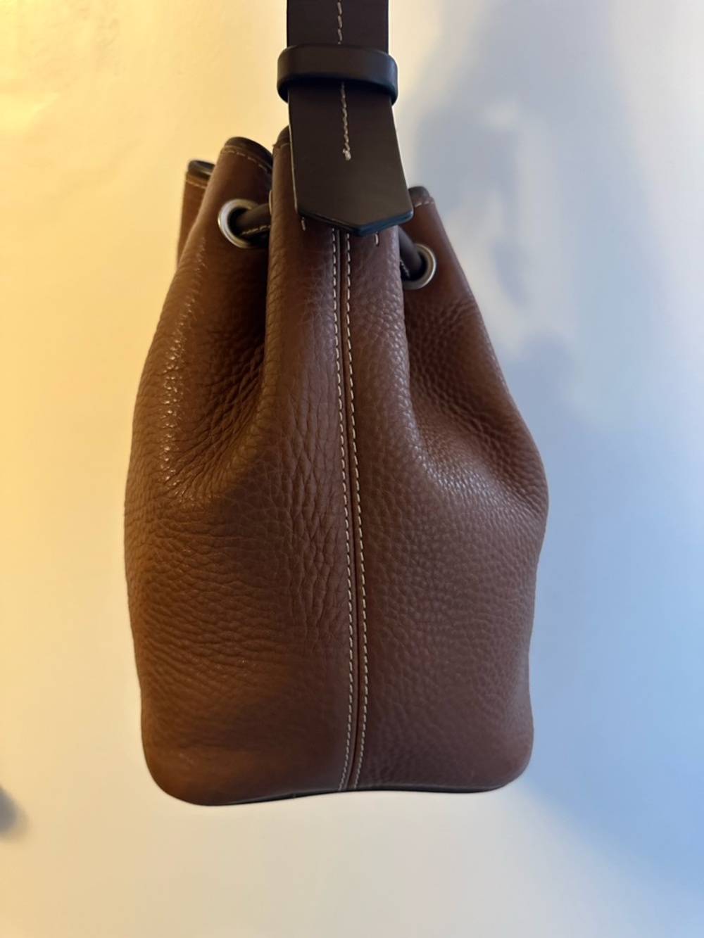 Dooney & Bourke Brown Leather Drawstring Shoulder Bag with Dark Brown Trim - Picture 3 of 16
